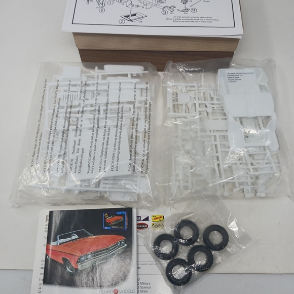 World War 2 Jeep Mpc model kit - Picture 4 of 10